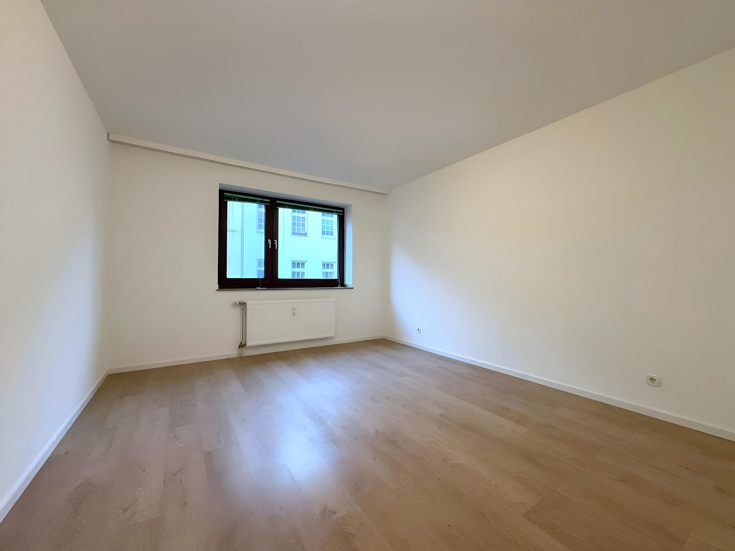 Renovierte City-Oase: 3 Zimmer mit großer Gartenterrasse & TG, PROVISIONSFREI – Alte Linner Str. 42, 47799 Krefeld(Cracau) – Vorschaubild 18
