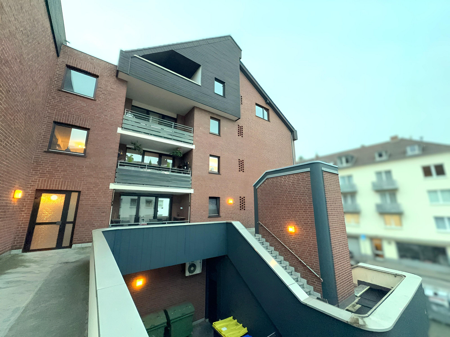 Renovierte City-Oase: 3 Zimmer mit großer Gartenterrasse & TG, PROVISIONSFREI – Alte Linner Str. 42, 47799 Krefeld(Cracau) – Vorschaubild 44