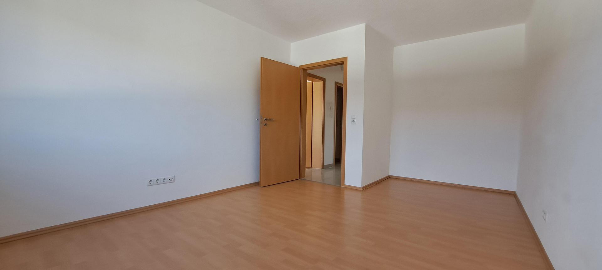 KL-Erfenbach, sehr schöne DHH mit Garage – Carl-Jacob-Strasse 13, 67659 Kaiserslautern-Erfenbach(Erfenbach) – Vorschaubild 10