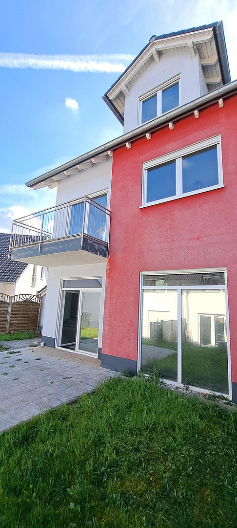 KL-Erfenbach, sehr schöne DHH mit Garage – Carl-Jacob-Strasse 13, 67659 Kaiserslautern-Erfenbach(Erfenbach) – Vorschaubild 2