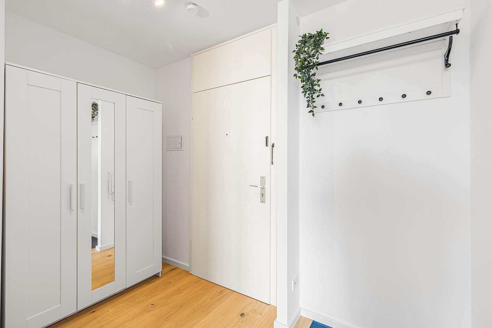 Provisionsfrei vom Eigentümer, leerstehend und renoviert, 40m²- Apartment mit großem Balkon – München(Neuperlach) – Vorschaubild 4