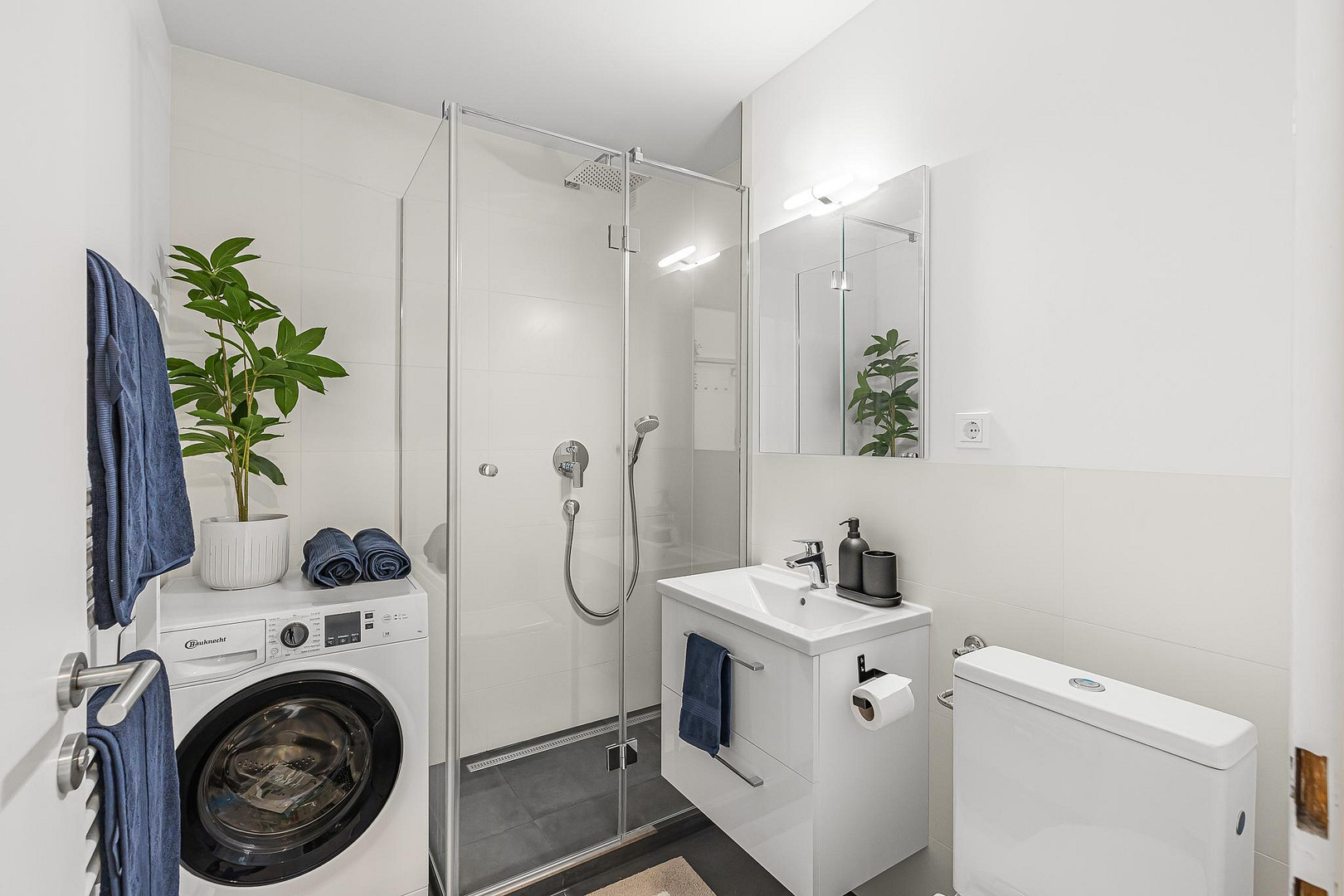 Provisionsfrei vom Eigentümer, leerstehend und renoviert, 40m²- Apartment mit großem Balkon – München(Neuperlach) – Vorschaubild 5