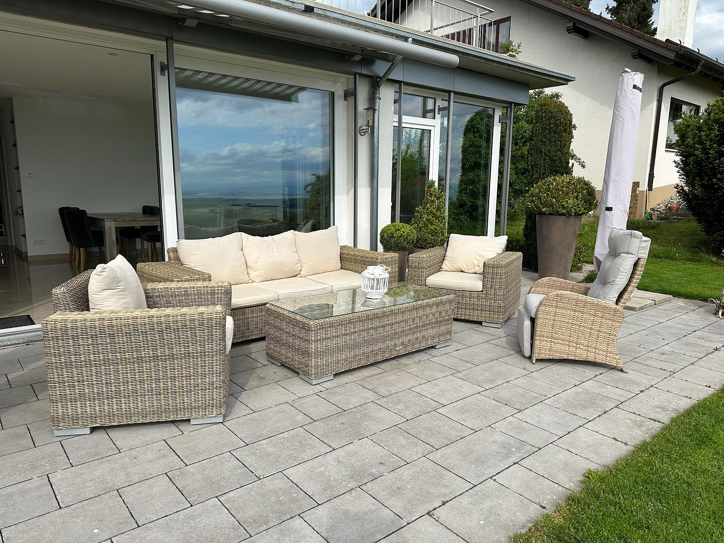 Exclusive 3-Zimmer-Wohnung mit Panoramablick über den Bodensee und die Schweizer Alpen. – Markdorf(Fitzenweiler) – Vorschaubild 2