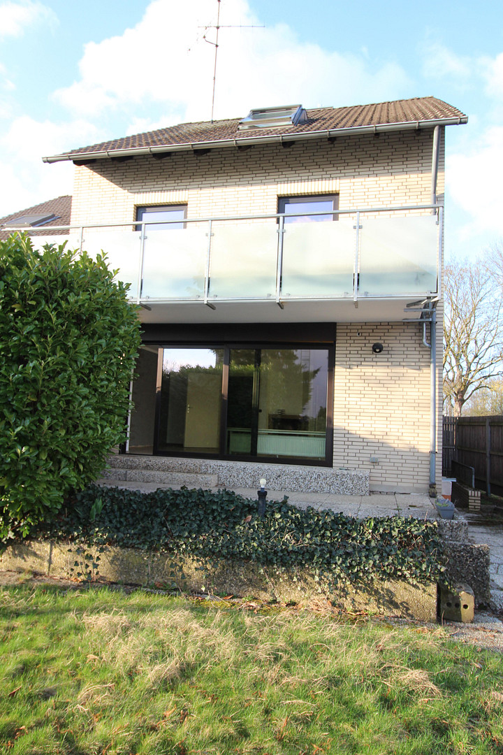 Großzügiges Reihenendhaus in begehrter Lage, provisionsfrei – Hoppegartenring 119, 30853 Langenhagen – Vorschaubild 3