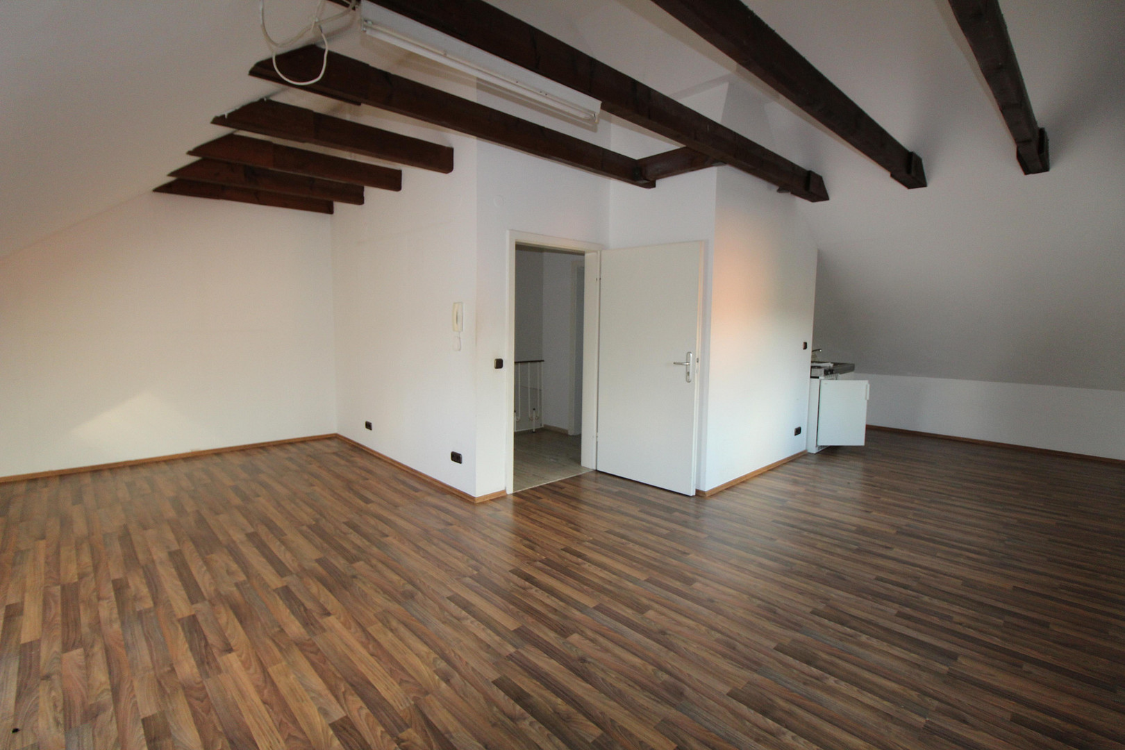 Großzügiges Reihenendhaus in begehrter Lage, provisionsfrei – Hoppegartenring 119, 30853 Langenhagen – Vorschaubild 10
