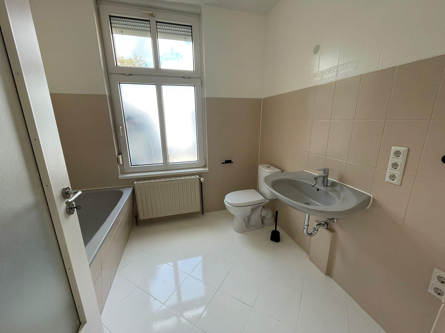4-Zimmer-Wohnung in Werder (Havel) mit Garten, EBK und Stellplatz – Kemnitzer Str. 23, 14542 Werder (Havel) – Vorschaubild 3