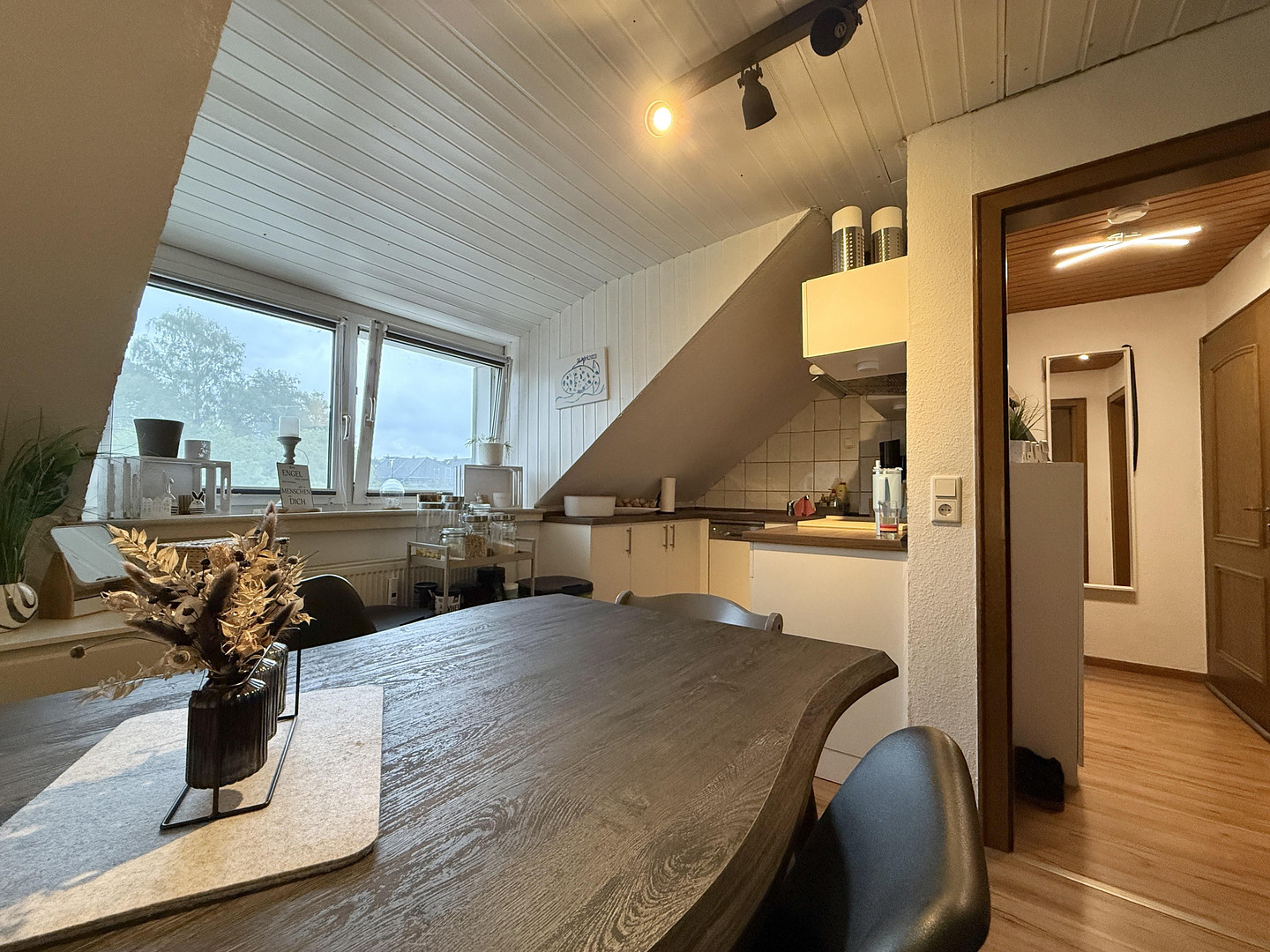 Helle 3-Zimmer-Dachgeschosswohnung in Gevelsberg – 61 m² | frei ab 30.06.2026 – Lerchenstr. 7, 58455 Gevelsberg – Vorschaubild 4