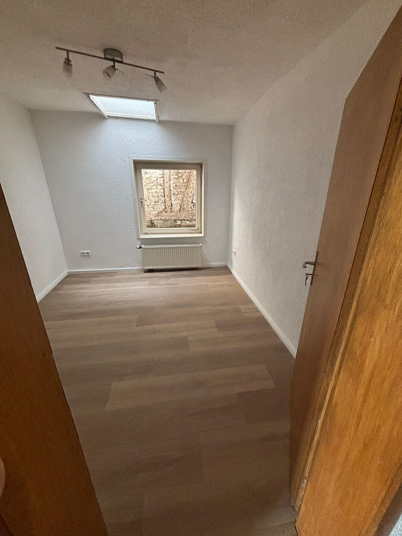 Geräumige 5-Zimmer Wohnung in Herrenberg – Stuttgarter Straße 5, 71083 Herrenberg – Vorschaubild 5