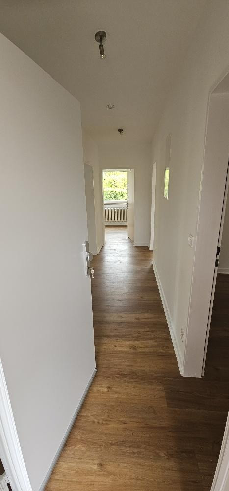 Komplett sanierte 3,5 Zimmer Wohnung in Neumünster – Noldestraße 7, 24539 Neumünster – Vorschaubild 2