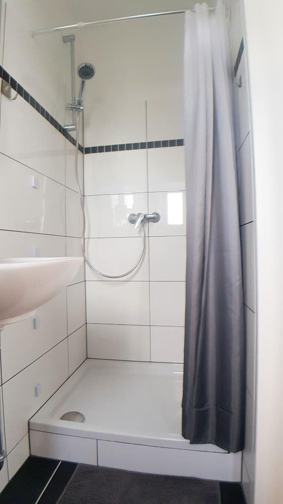 ERSTBEZUG: 3 VOLLMÖBLIERTE GRÜNDERZEIT-SMARTHOMES IN CITY- BESTLAGE – Kanalstr. 64, 51379 Leverkusen(Opladen) – Vorschaubild 27