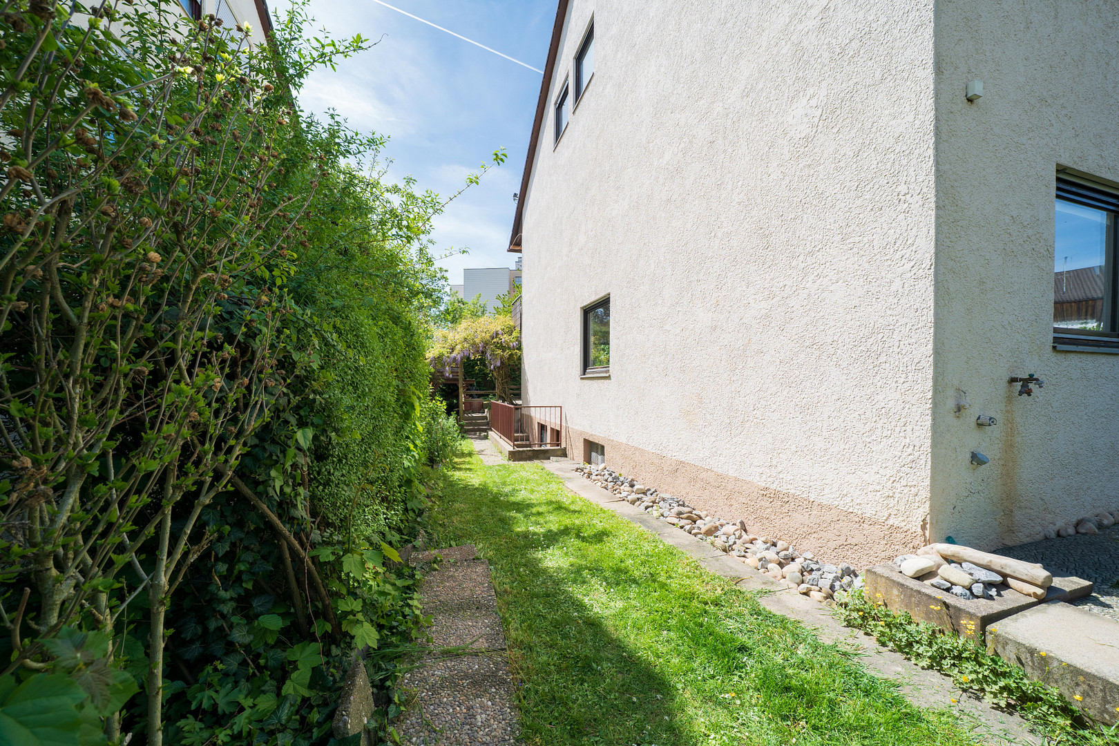 Großzügiges Reiheneckhaus mit Fernwärmeanschluss PROVISIONSFREI – Steinheim an der Murr – Vorschaubild 3