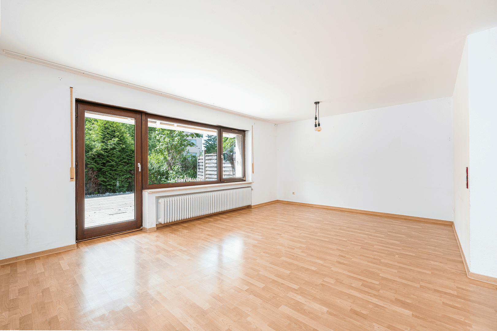 Großzügiges Reiheneckhaus mit Fernwärmeanschluss PROVISIONSFREI – Steinheim an der Murr – Vorschaubild 5