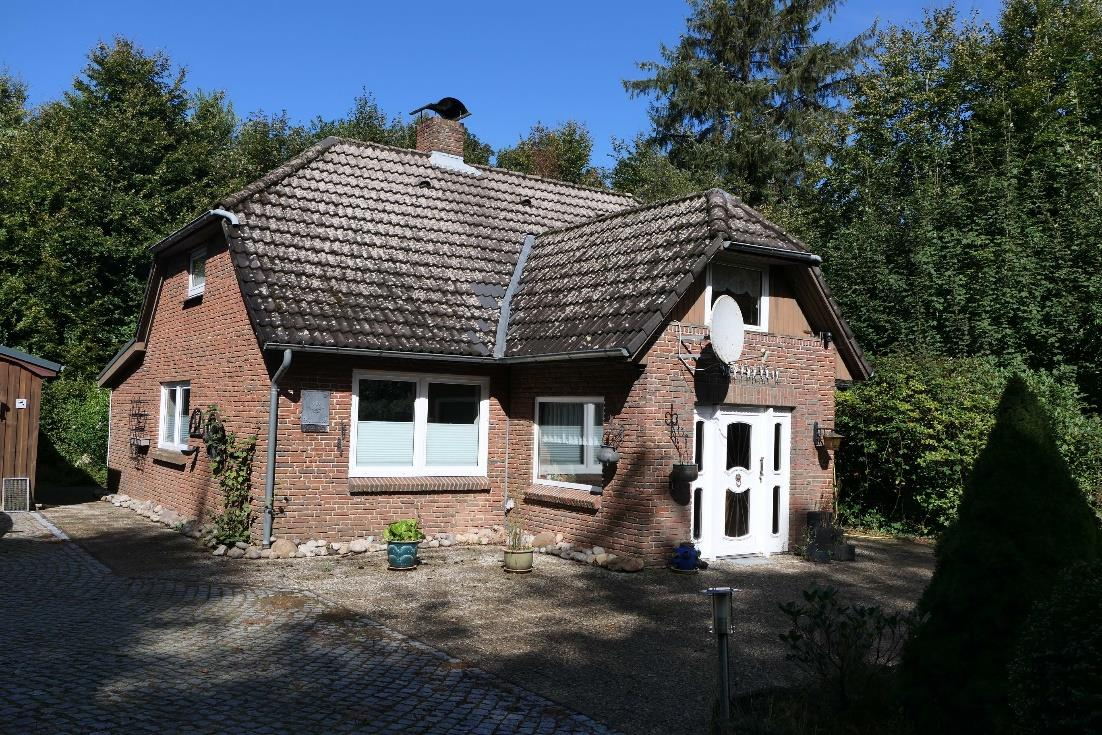 Idyllisches Anwesen mit Waldgrundstück bei Husum – Husum – Vorschaubild 2