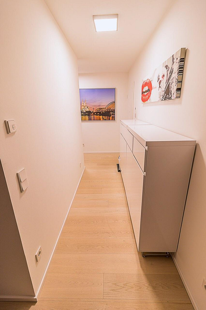 Moderne & sonnige 3-Zimmer-Wohnung im 3.OG mit XXL-Dachterrasse in Köln-Niehl – Friedrich-Karl-Str. 135, 50735 Köln(Niehl) – Vorschaubild 8