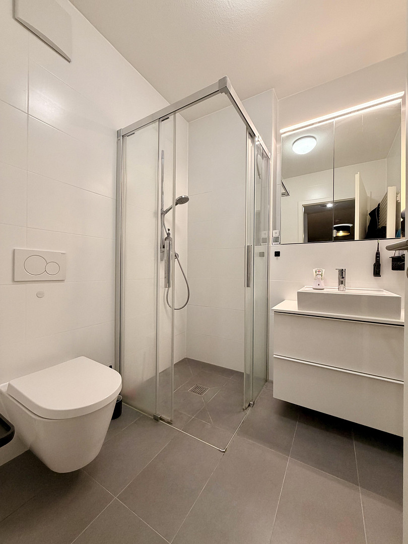 3-Zimmer-Wohnung im „WAVE“ mit Loggia, zwei Bädern und E-Stellplatz – Fritz-Bauer-Straße 38, 81249 München(Aubing) – Vorschaubild 7