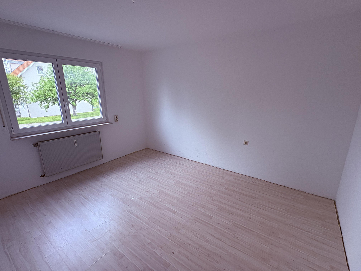 4-Zi.-EG-Wohnung mit Garten, Garage & Terrasse – zentral & ruhig in Isny im Allgäu – Isny im Allgäu – Vorschaubild 6