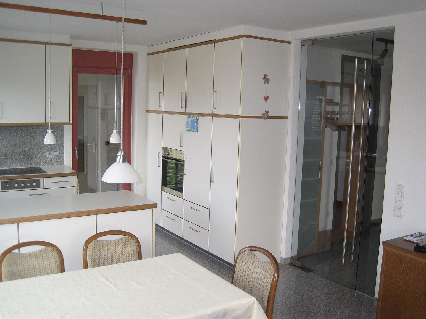 Bestens ausgestattete 3-Zimmer-Wohnung mit Einbauküche in gesuchter Wohnlage von Bühl! – Bühl – Vorschaubild 2