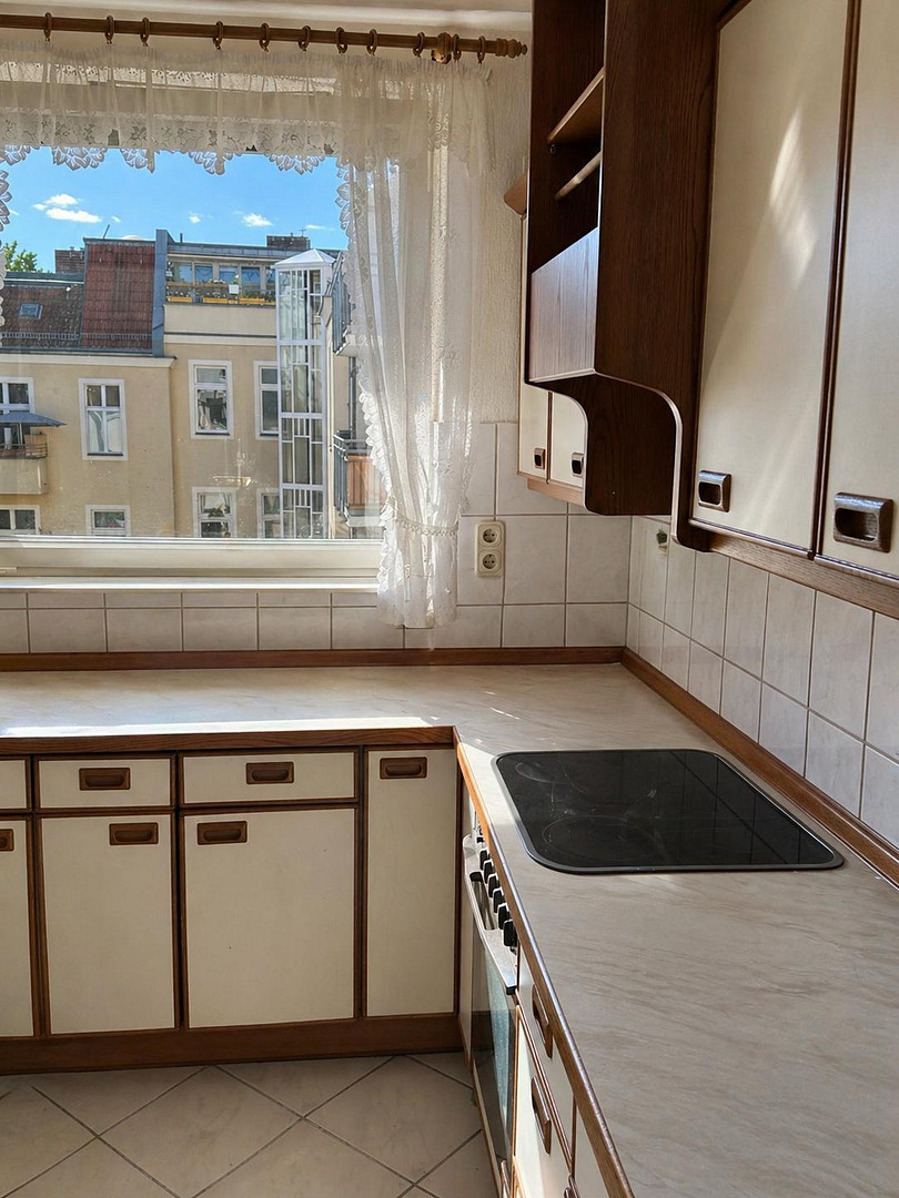 Helle 3‑Zimmer‑Wohnung mit Balkon für 990€ in 10781 Schöneberg – möbliert – Zwischenmiete 3–6 Monate – Berlin(Schöneberg) – Vorschaubild 4