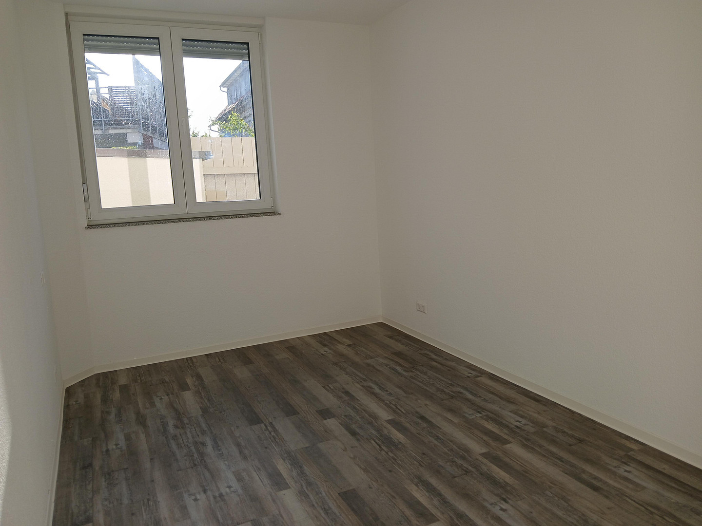 Neuwertige 4-Zimmerwohnung mit Terrasse – ideal für kleine Familie, Paar oder Berufstätigen-WG – Winnenden – Vorschaubild 12