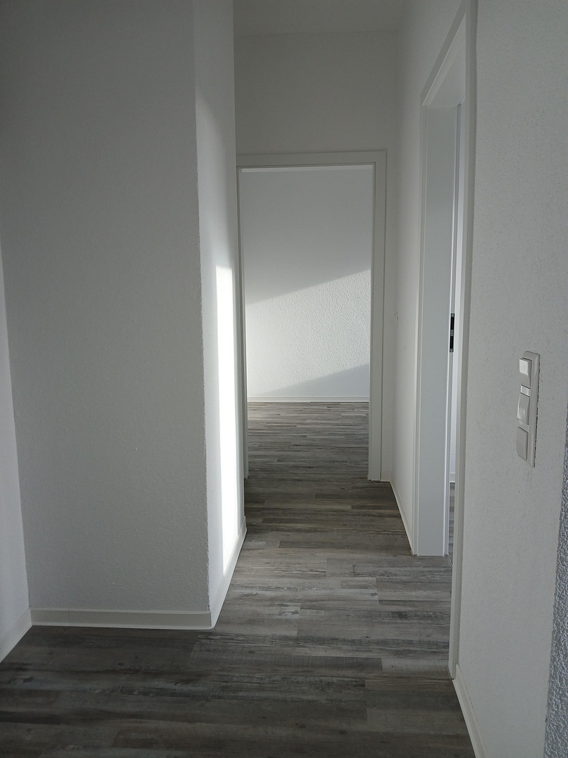 Neuwertige 4-Zimmerwohnung mit Terrasse – ideal für kleine Familie, Paar oder Berufstätigen-WG – Winnenden – Vorschaubild 6