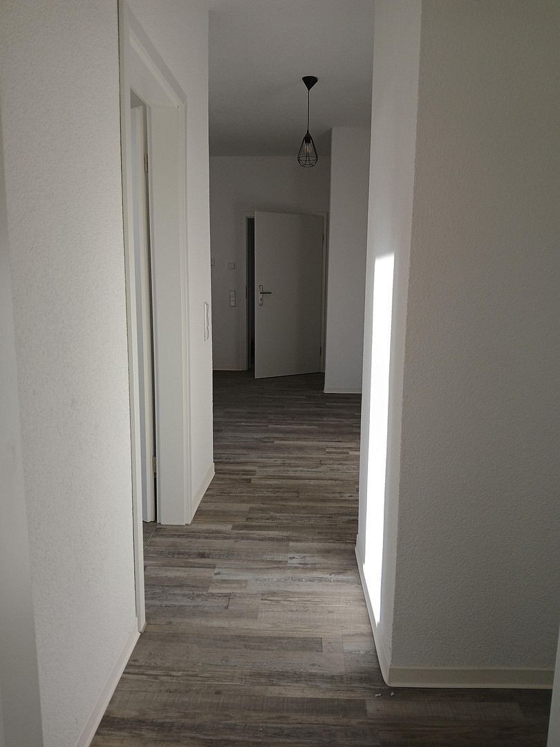 Neuwertige 4-Zimmerwohnung mit Terrasse – ideal für kleine Familie, Paar oder Berufstätigen-WG – Winnenden – Vorschaubild 7