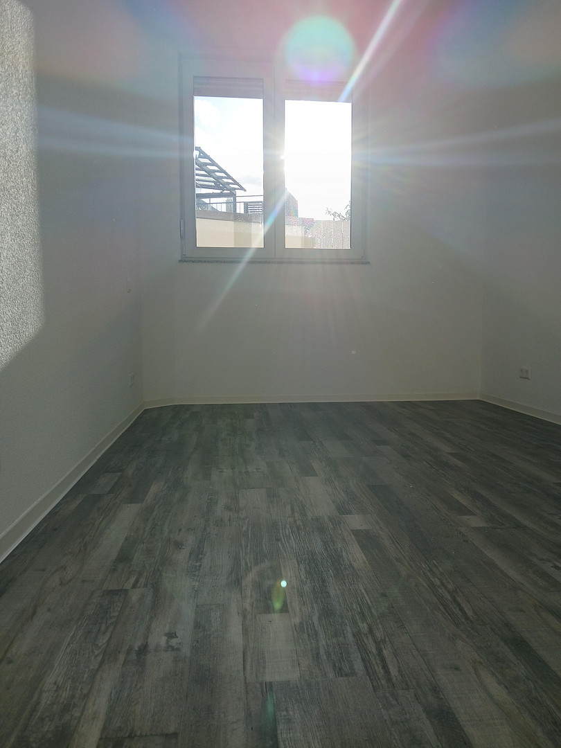 Neuwertige 4-Zimmerwohnung mit Terrasse – ideal für kleine Familie, Paar oder Berufstätigen-WG – Winnenden – Vorschaubild 13