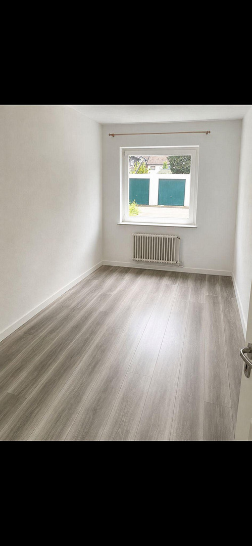 93 qm, EG, 3 Zimmer, Loggia, Küche, Diele, Bad, sep. WC, Keller, Südlage, hell freundlich – Bleyerheider Straße 26, 52134 Herzogenrath(Straß) – Vorschaubild 10