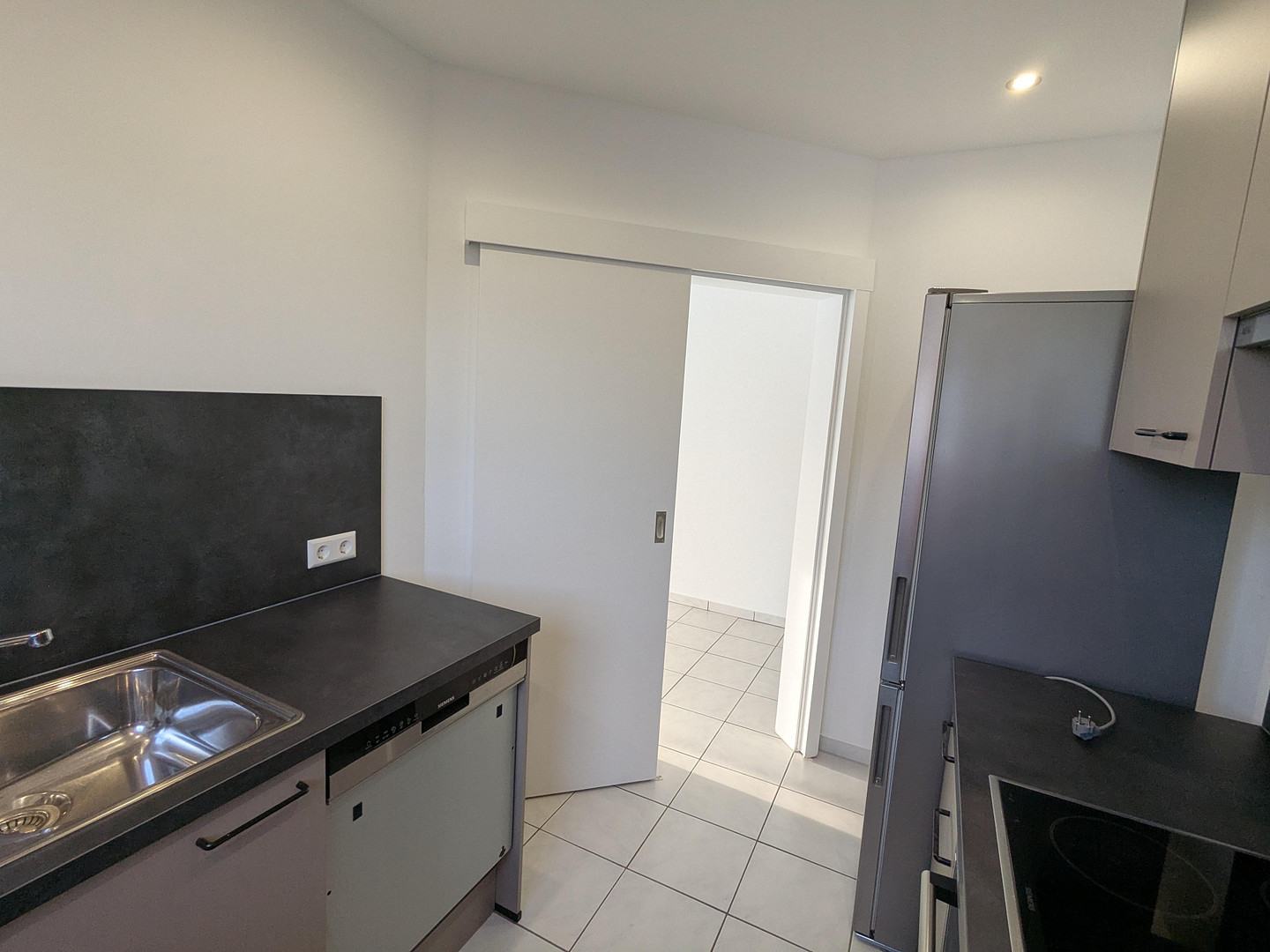 Attraktive, sanierte 2-Zimmer-Dachgeschosswohnung mit Balkon, Garage und Einbauküche – Seligenstädter Str. 21, 63322 Rödermark(Ober-Roden) – Vorschaubild 14