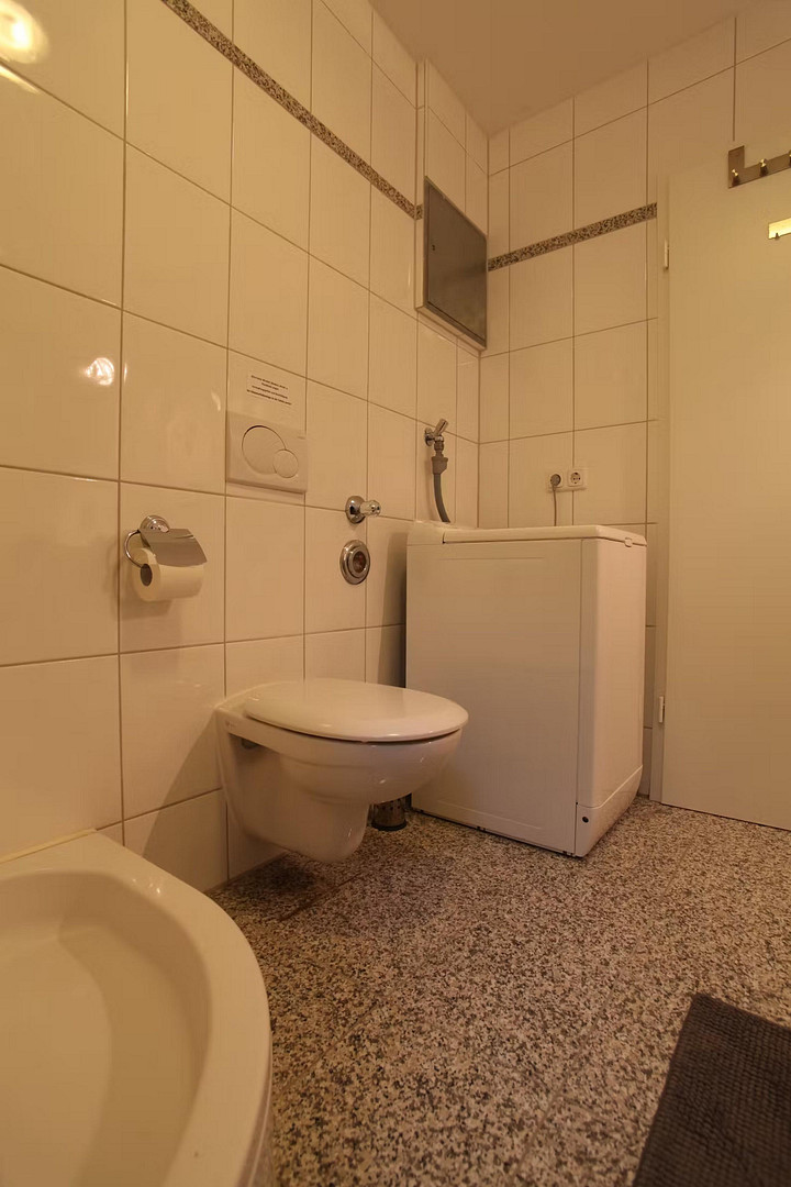 Freundliche und sehr gepflegte 2,5 Zimmer-Wohnung in Waldtrudering – München(Trudering) – Vorschaubild 7