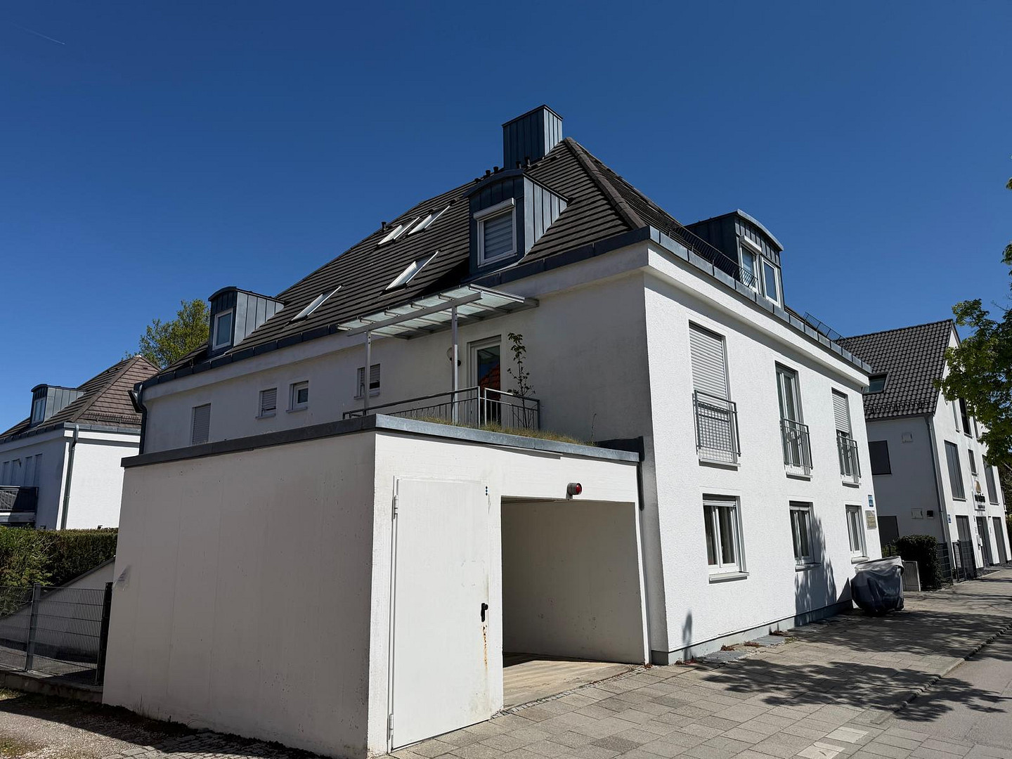 Bezugsbereite 1 Zimmer Wohnung inkl. TG und neuem Baujahr – Wasserburger Landstrasse 167, 81827 München(Trudering) – Vorschaubild 2