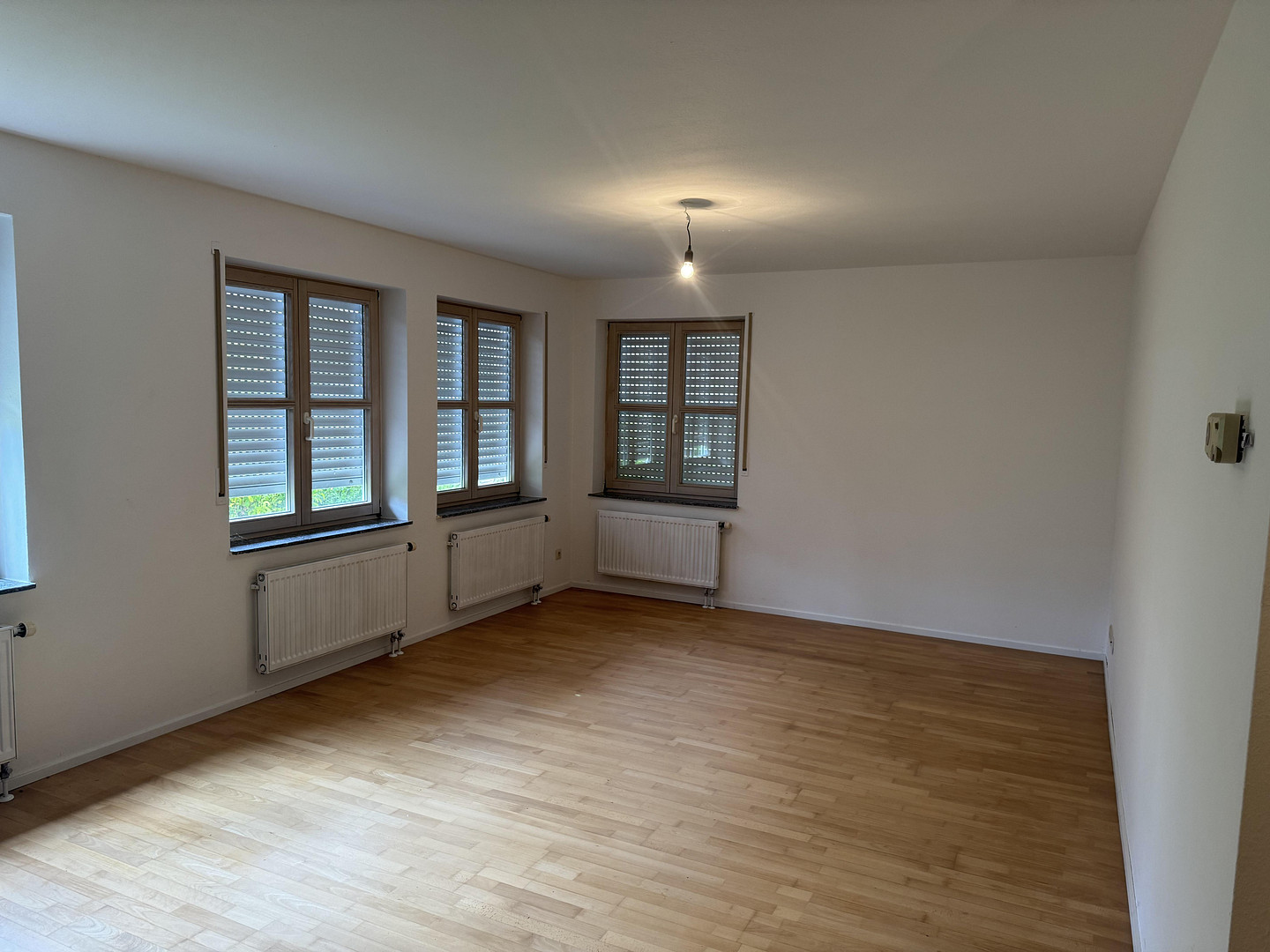 Gemütliche 3 Zimmer-Wohnung Obertürkheim -Uhlbach