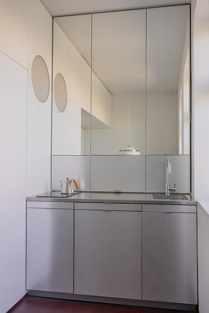 Provisionsfrei - bezugsfreie sorgsam renovierte Wohnung im Baudenkmal im 4. OG mit Aufzug & Balkon – Berlin(Friedrichshain) – Vorschaubild 3