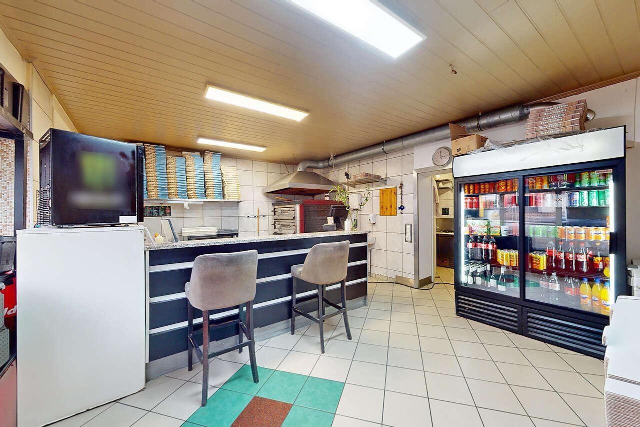 Mehrfamilienhaus mit Pizzeria, 3 Wohnungen & großem Grundstück – 52080 Aachen (Haaren)(Aachen) – Vorschaubild 3