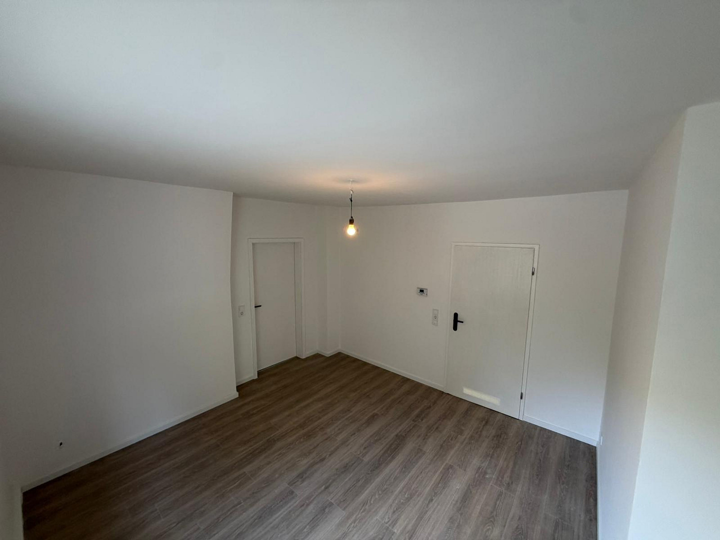 Modernisiertes Zweifamilienhaus mit separaten Eingängen – Altena(Rahmede) – Vorschaubild 9