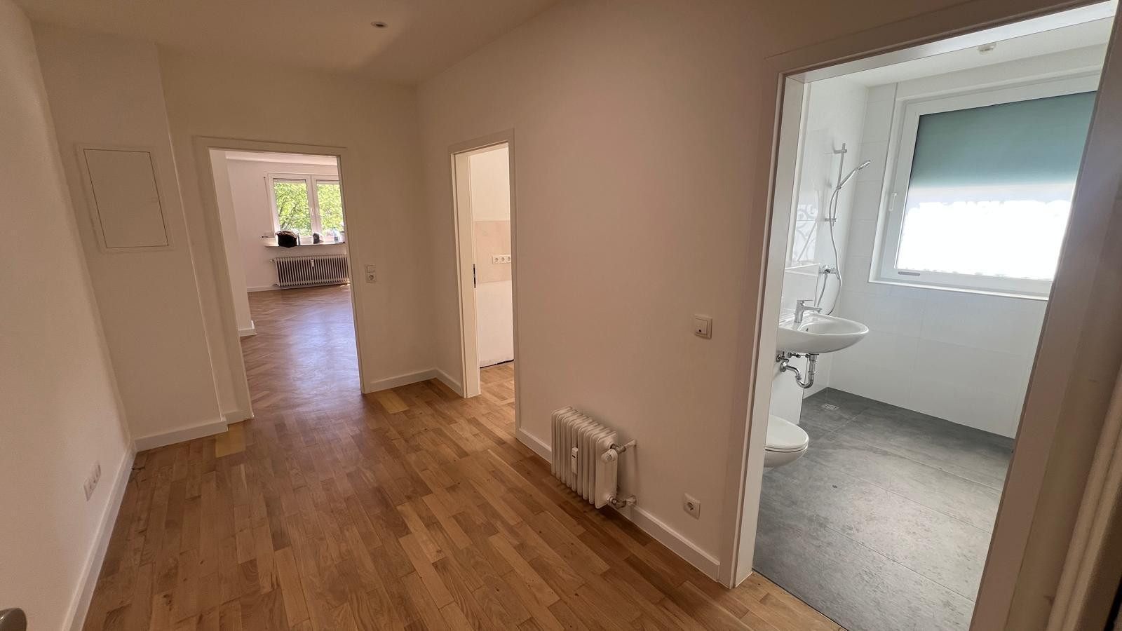 Bonn-Beuel, helle 2-Zimmer-Wohnung mit Balkon - Erstbezug nach Sanierung – Broichstr. 75, 53225 Bonn-Beuel(Limperich) – Vorschaubild 3