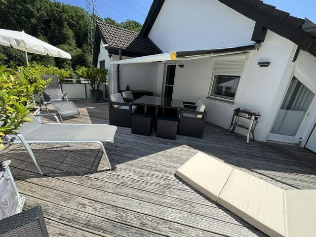 Saarbrücken! Luxuriöses Haus am Wald und doch in der Stadt- ruhige Toplage, vielseitig nutzbar – Saarbrücken Stadt(Neuscheidt) – Vorschaubild 48
