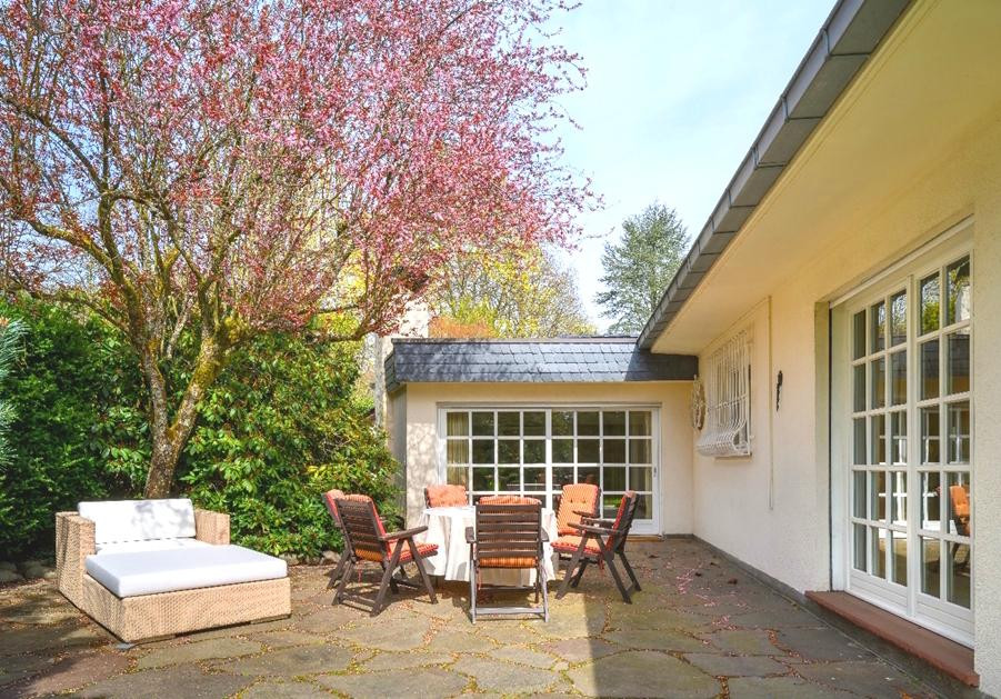Exklusive Villa in Königsteins Bestlage – großzügig und mit außergewöhnlichem Entwicklungspotenzial – Königstein(Königstein im Taunus) – Vorschaubild 3