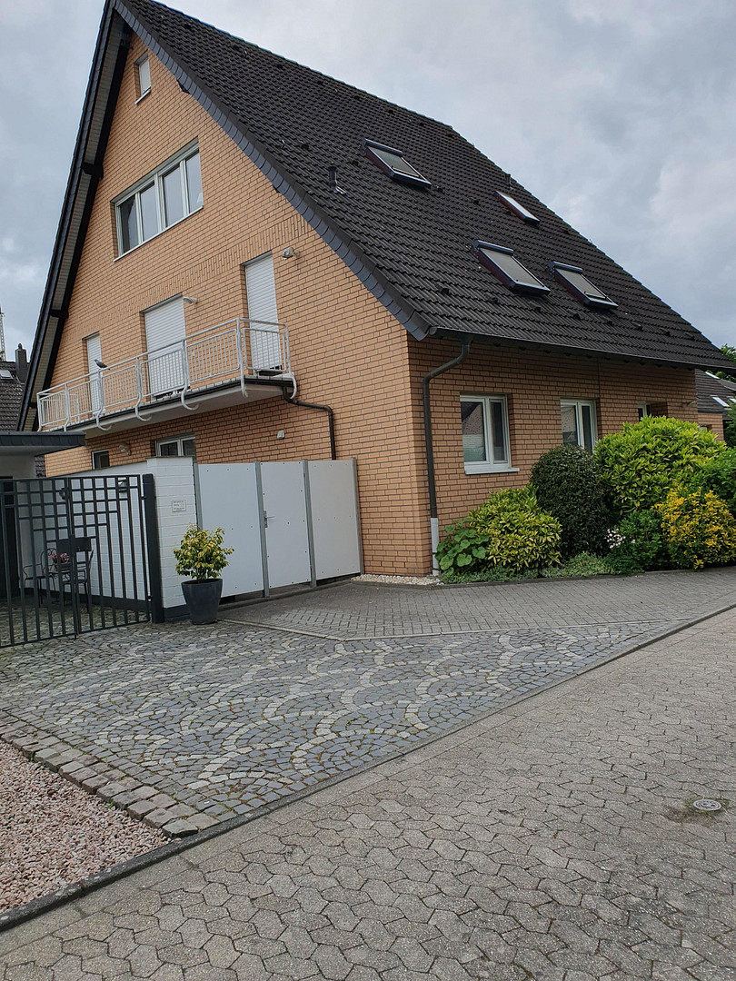 Zweifamilienhaus in bevorzugter Wohnlage