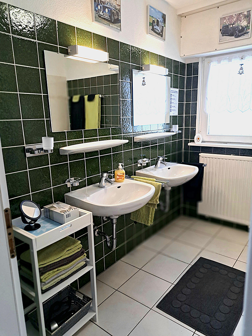 Top MFH mit Panorama-/Schluchseeblick und drei lukrativ vermieteten "Traum"ferienwohnungen – Lärchenweg 5, 79859 Schluchsee – Vorschaubild 15