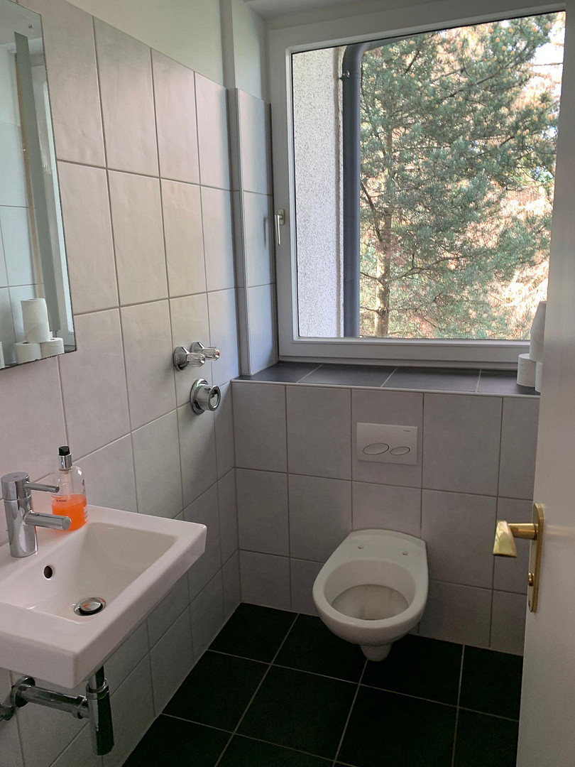 Sehr ruhige und sehr gut geschnittene 111 qm 3-Zimmer-Wohnung in Alt-Laim, wunderschöner Ausblick – Camerloherstr. 124, 80689 München(Laim) – Vorschaubild 20
