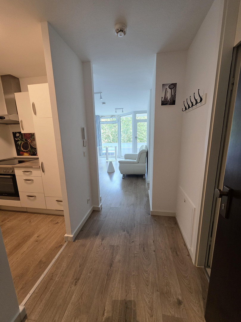 Schöner Wohnen, provisionsfreie/möblierte 1,5 Z-Whg.,2.OG, Lift, TG, 10 Min. U3, 5 % Rendite möglich – Kreuzhofstraße 6, 81476 München(Fürstenried) – Vorschaubild 4