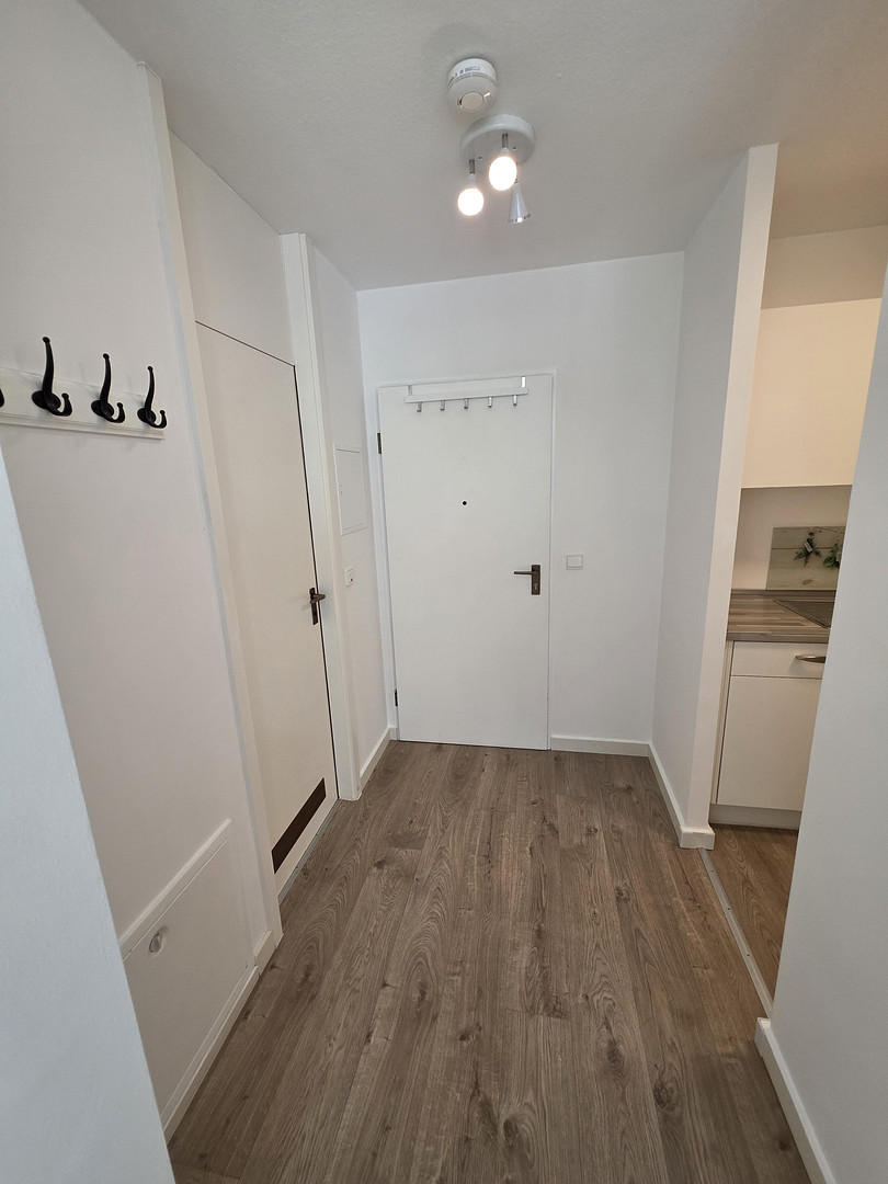 Schöner Wohnen, provisionsfreie/möblierte 1,5 Z-Whg.,2.OG, Lift, TG, 10 Min. U3, 5 % Rendite möglich – Kreuzhofstraße 6, 81476 München(Fürstenried) – Vorschaubild 6