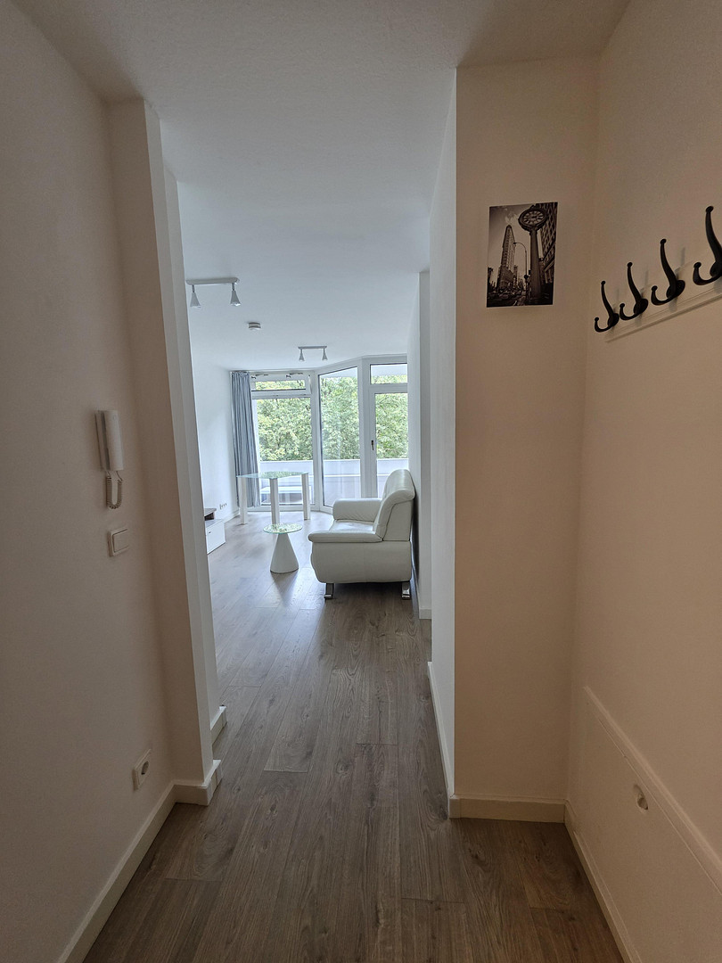 Schöner Wohnen, provisionsfreie/möblierte 1,5 Z-Whg.,2.OG, Lift, TG, 10 Min. U3, 5 % Rendite möglich – Kreuzhofstraße 6, 81476 München(Fürstenried) – Vorschaubild 5