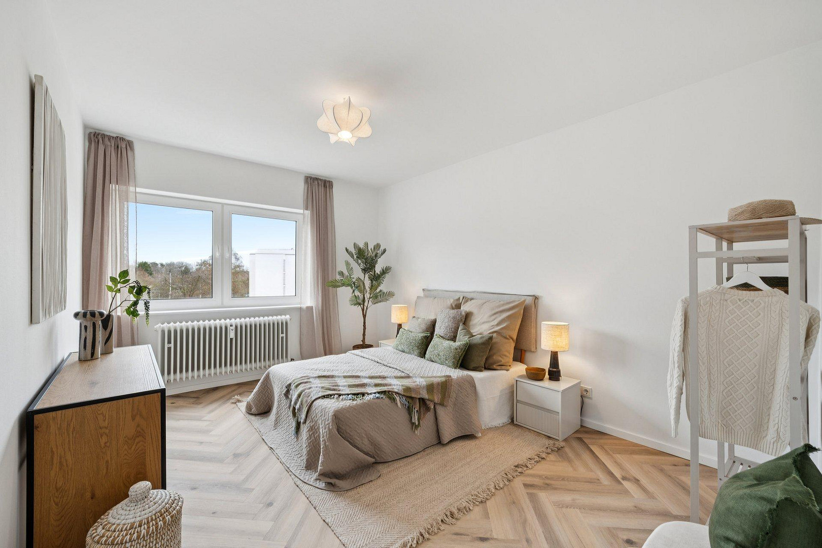 Einfach einziehen - renovierte 3-Zimmer-Wohnung mit Balkon am Heidbergsee *PROVISIONSREI*