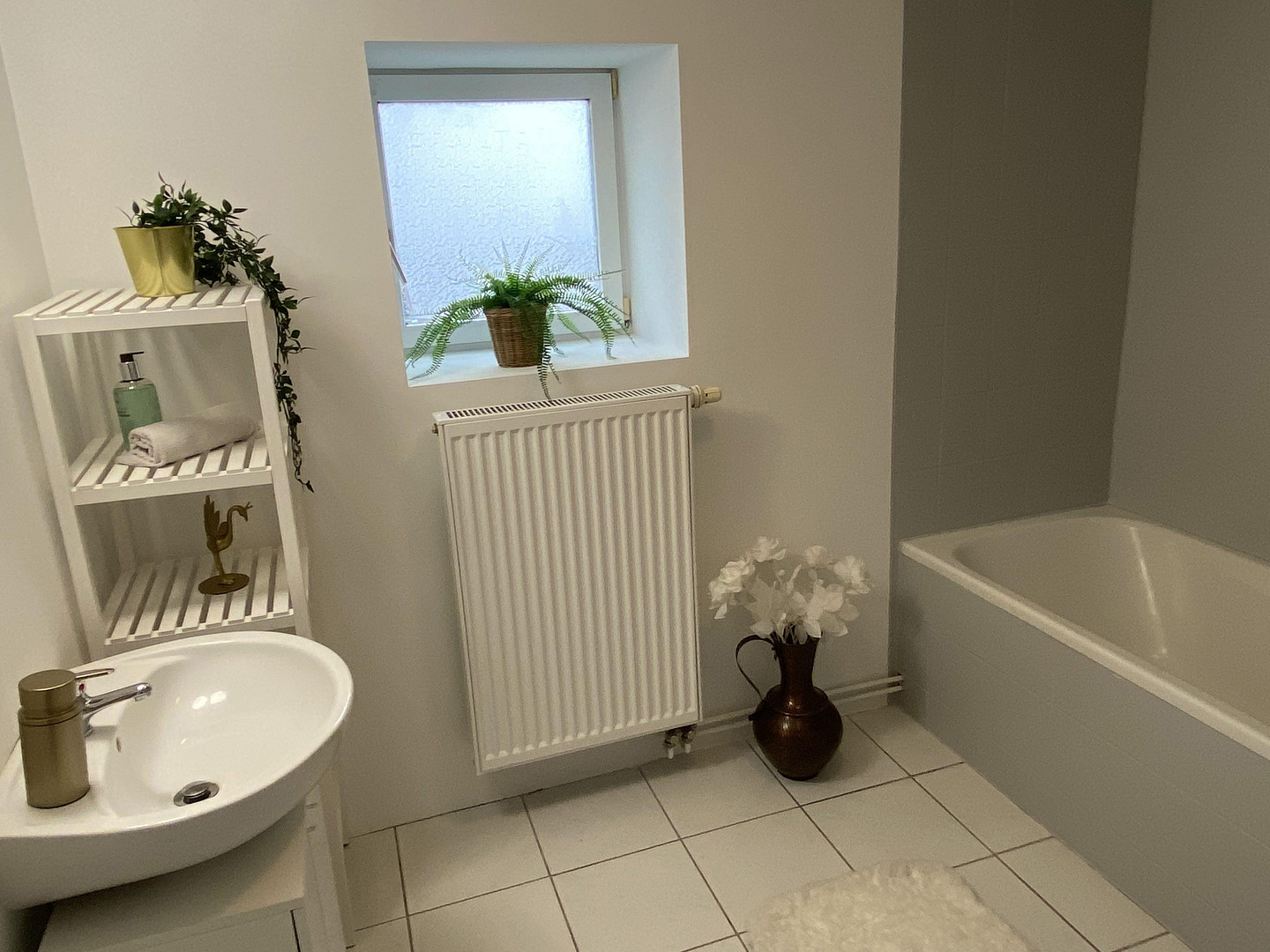 Charmantes Hofanwesen mit 3 Wohneinheiten, Garagen, Scheune und Hanggarten – Niddaer Str. 28, 61203 Reichelsheim(Blofeld) – Vorschaubild 11