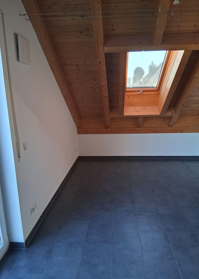 Moderne 3-Zimmer DG-Wohnung in Ingolstadt Nordost – 85055 Ingolstadt – Vorschaubild 5