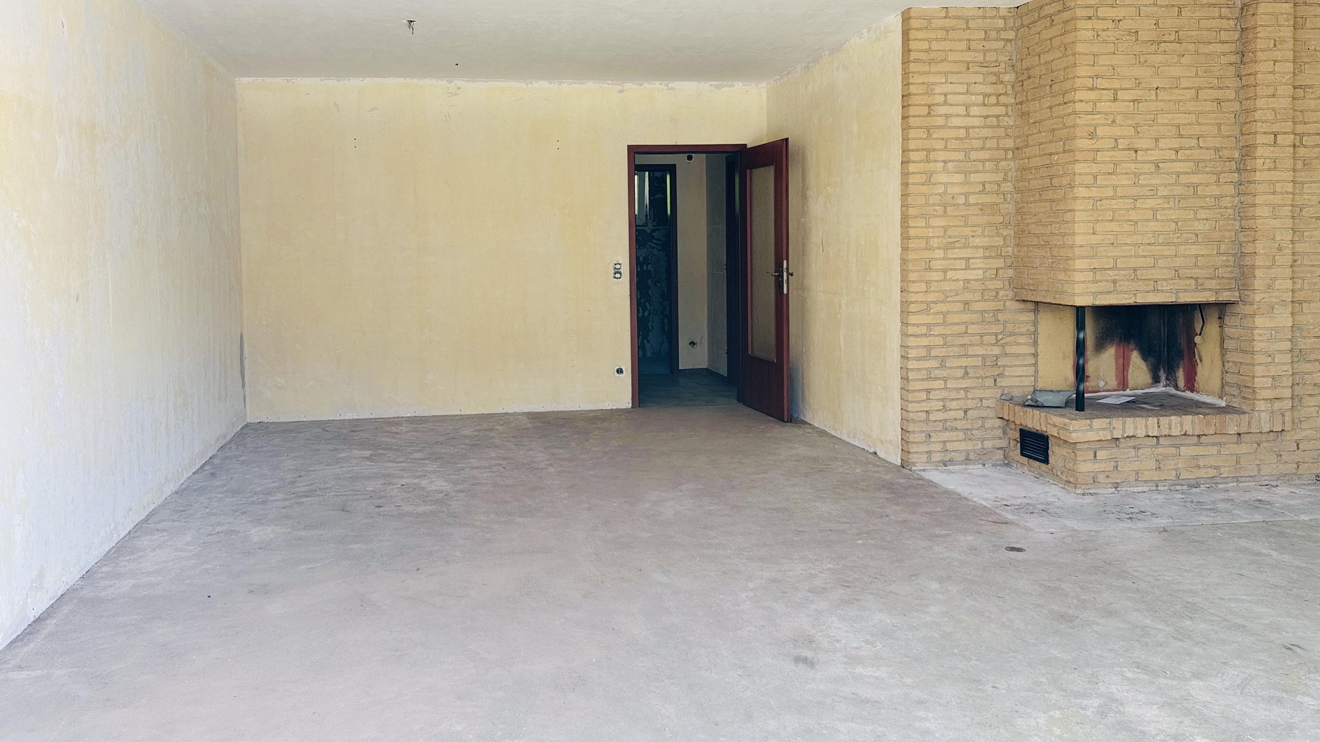 "Der Rohdiamant mit Substanz, Größe & Zukunft - Ihr Familienhaus in Kaarst" – Kampwebersheide 49, 41564 Kaarst – Vorschaubild 3