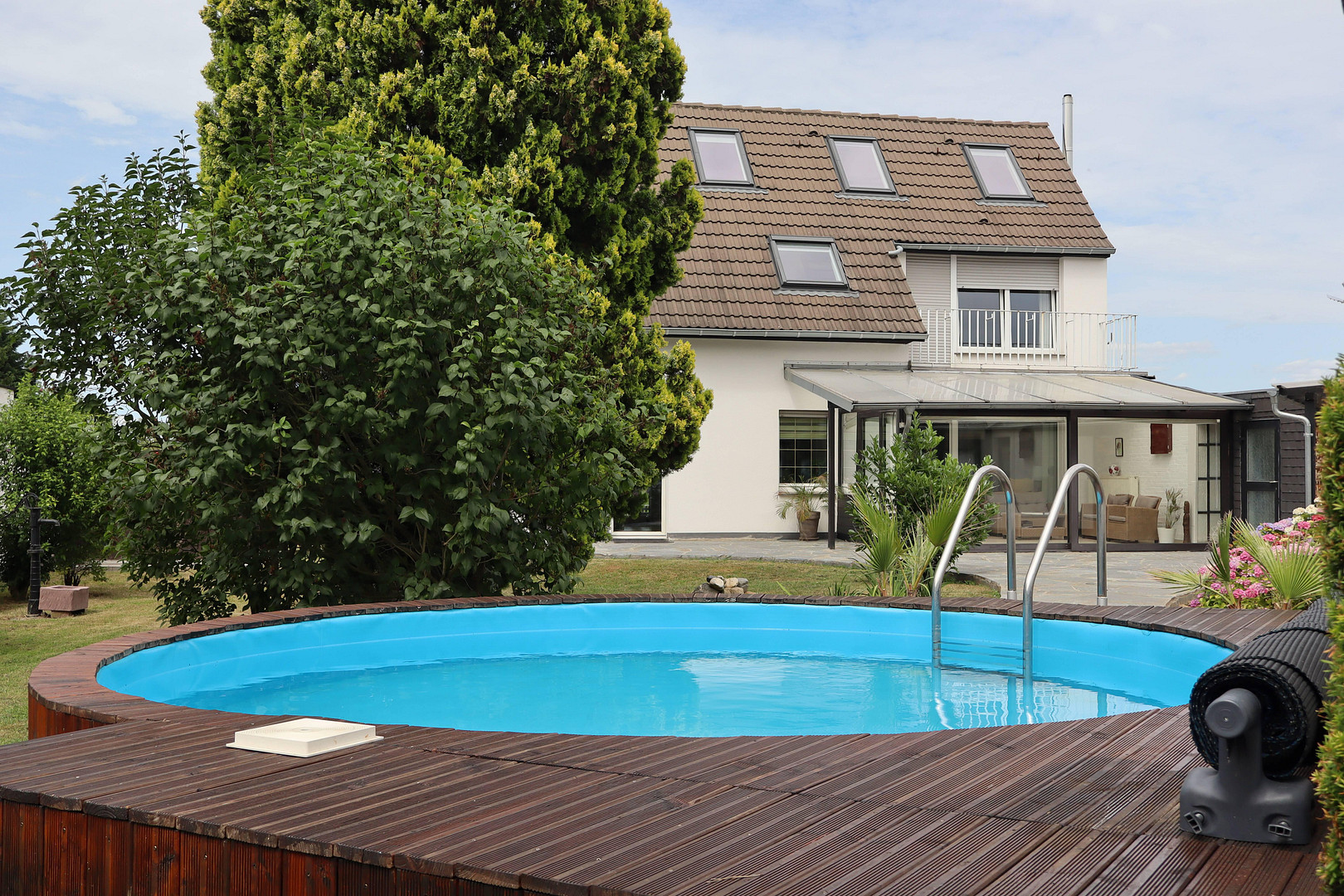 Freistehendes renoviertes Einfamilienhaus in Jüchen von Privat zu verkaufen