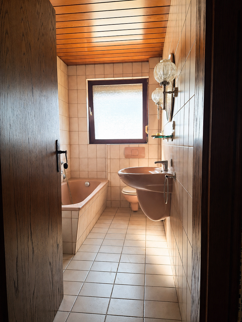 Zweifamilienhaus mit Charme, Platz und Perspektive – Wiesbaden(Nordenstadt) – Vorschaubild 10