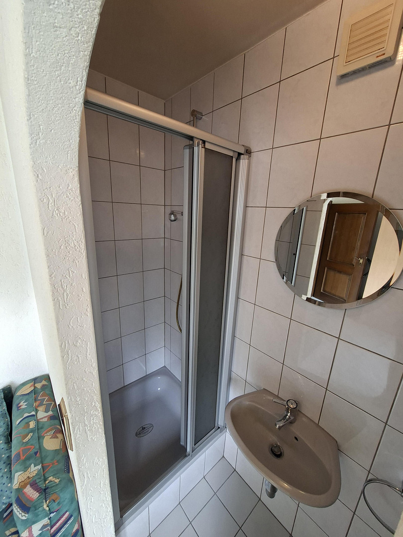 Zweifamilienhaus mit Charme, Platz und Perspektive – Wiesbaden(Nordenstadt) – Vorschaubild 18